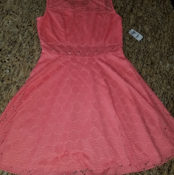 Dress - Picture 2 of 5